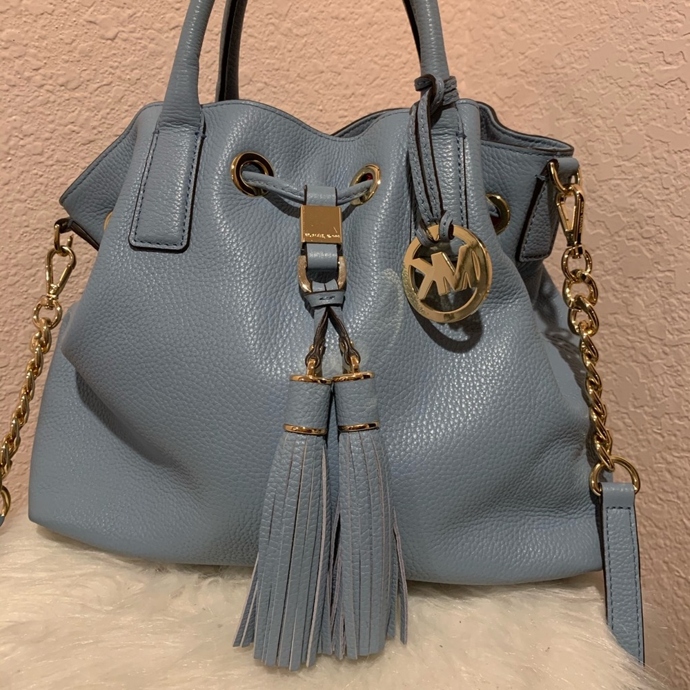 Previously loved classic vintage Michael kors